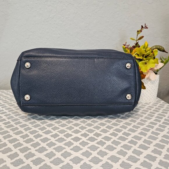 Michael Kors Harper Large Tote – Navy Pebbled Leather | EUC - Picture 6 of 16